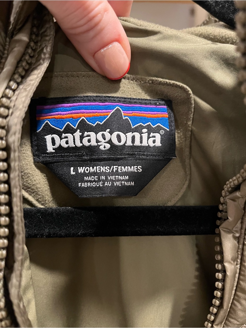 Patagonia Women's Radalie Insulated Parka - Green / Khaki - Picture 4 of 9